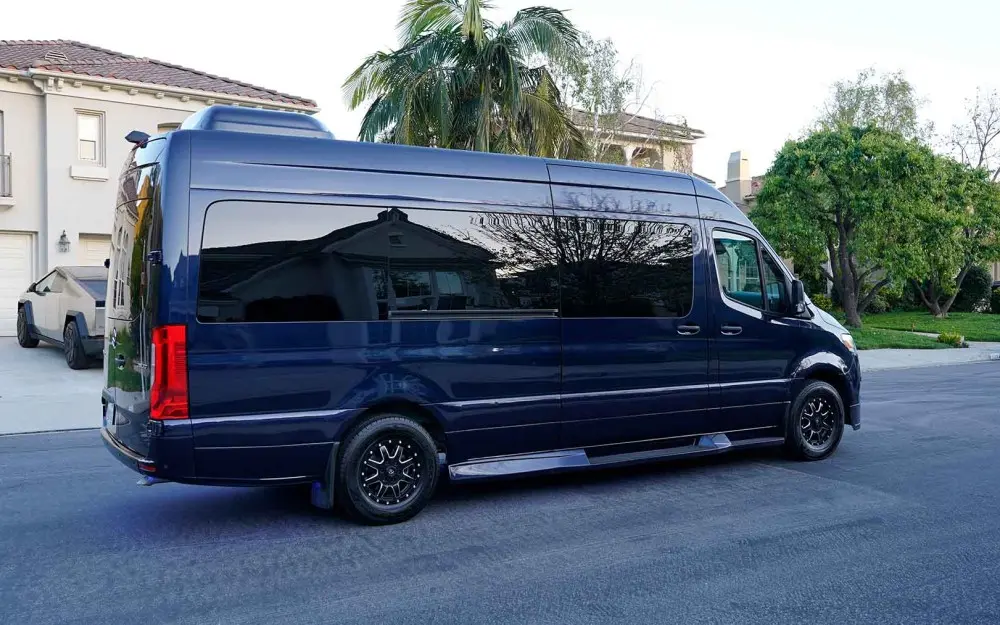 TourVanGo